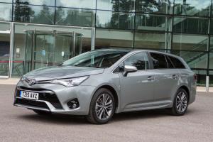Toyota Avensis Touring Sports (UK) '2015